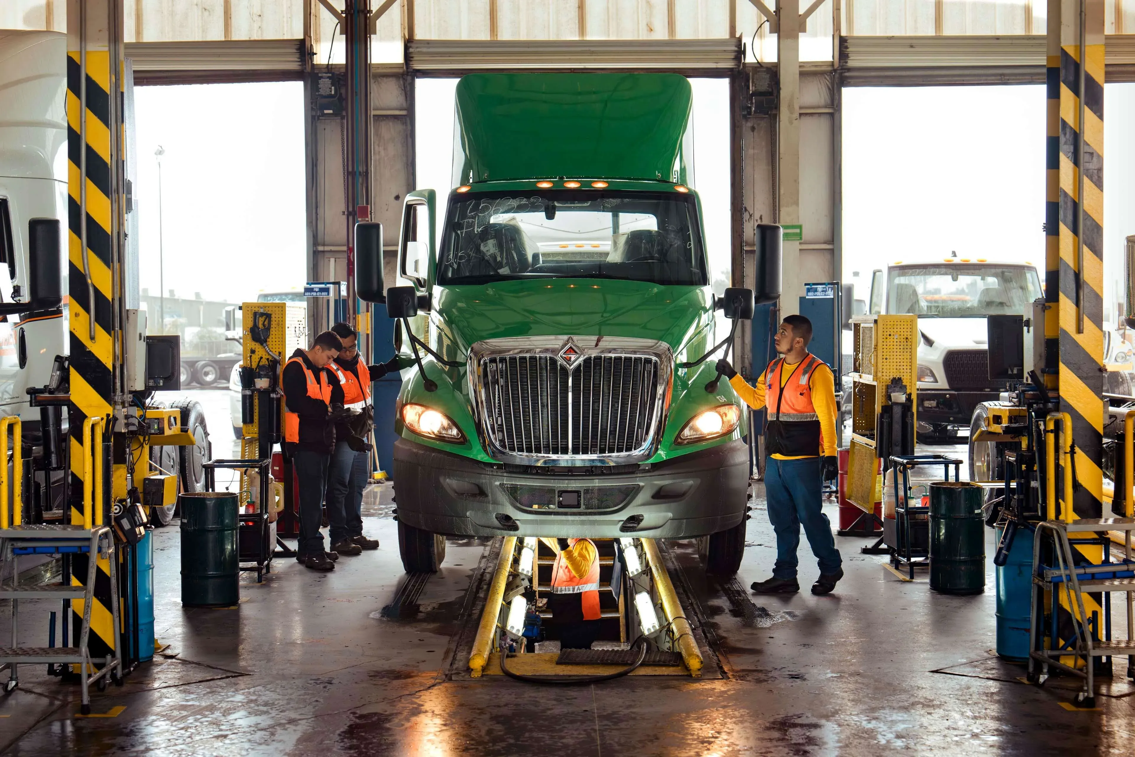 9 Best Fullbay (trucks) Alternatives for Auto Shops in 2026