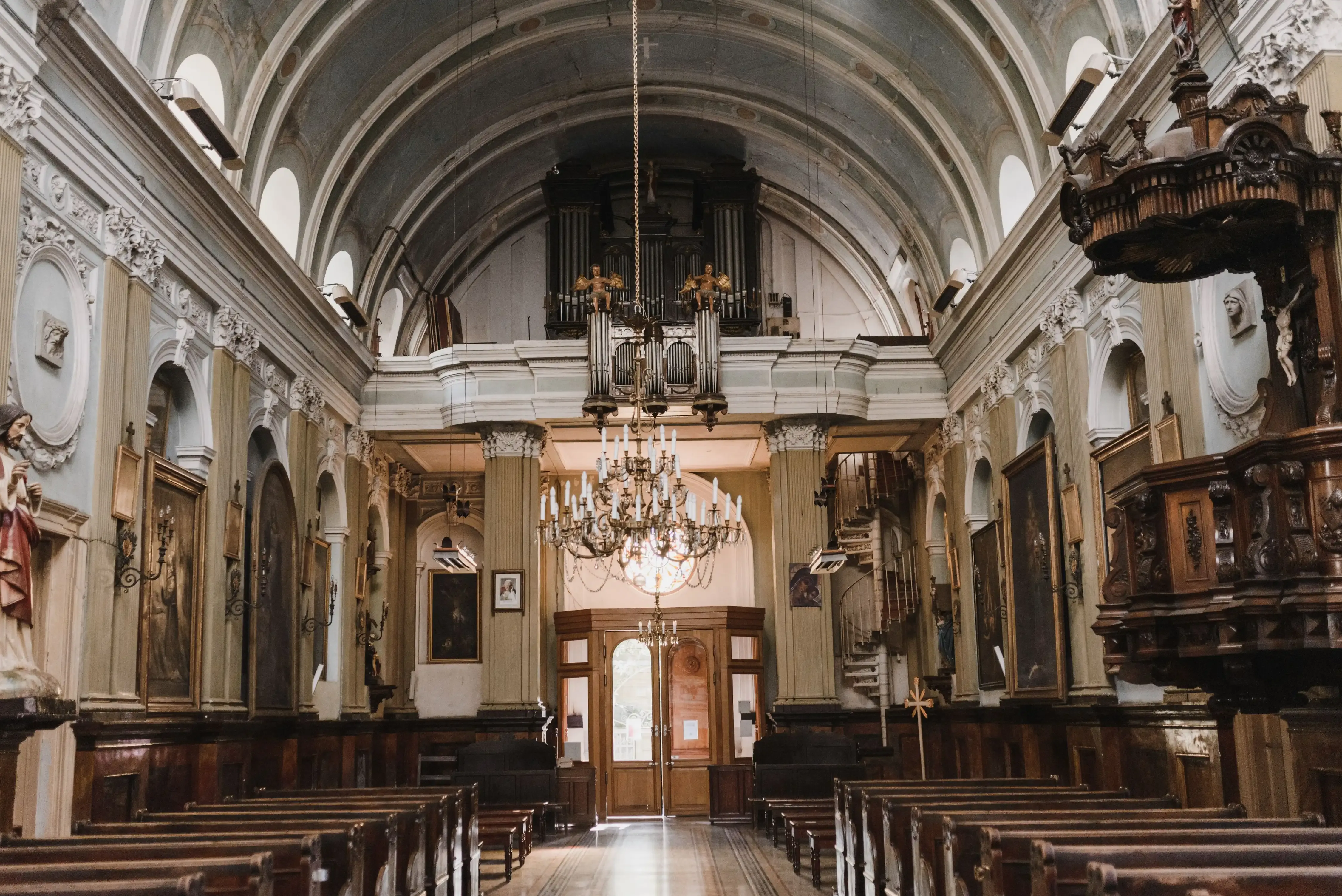 9 FellowshipOne Alternatives for Churches in 2026: Own or Rent?